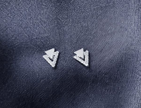 Arrowline Duo Studs